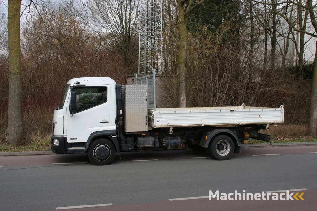 Truck Tipper Nissan NT500 Diesel