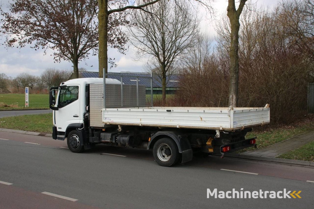 Truck Tipper Nissan NT500 Diesel