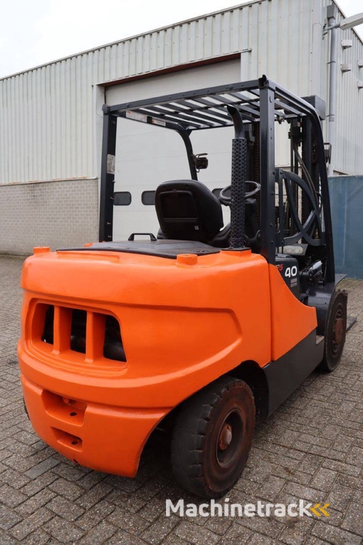 Forklift Doosan NVS000PC Diesel