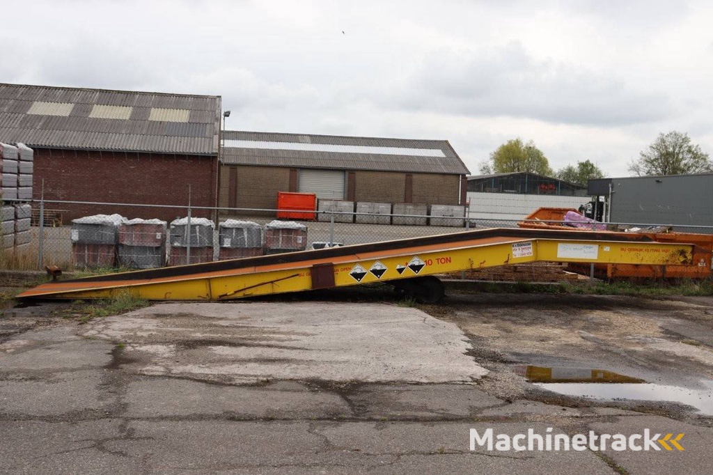 Auffahrtrampe Houcon 1013 1999