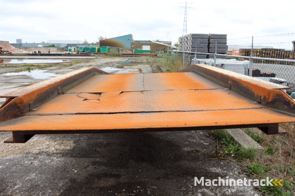 Auffahrtrampe Houcon 1013 1999