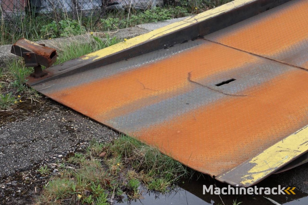 Auffahrtrampe Houcon 1013 1999