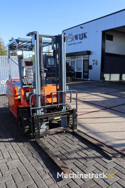 Forklift Freelift CMF20 Electric 2000kg 3.0m 2024