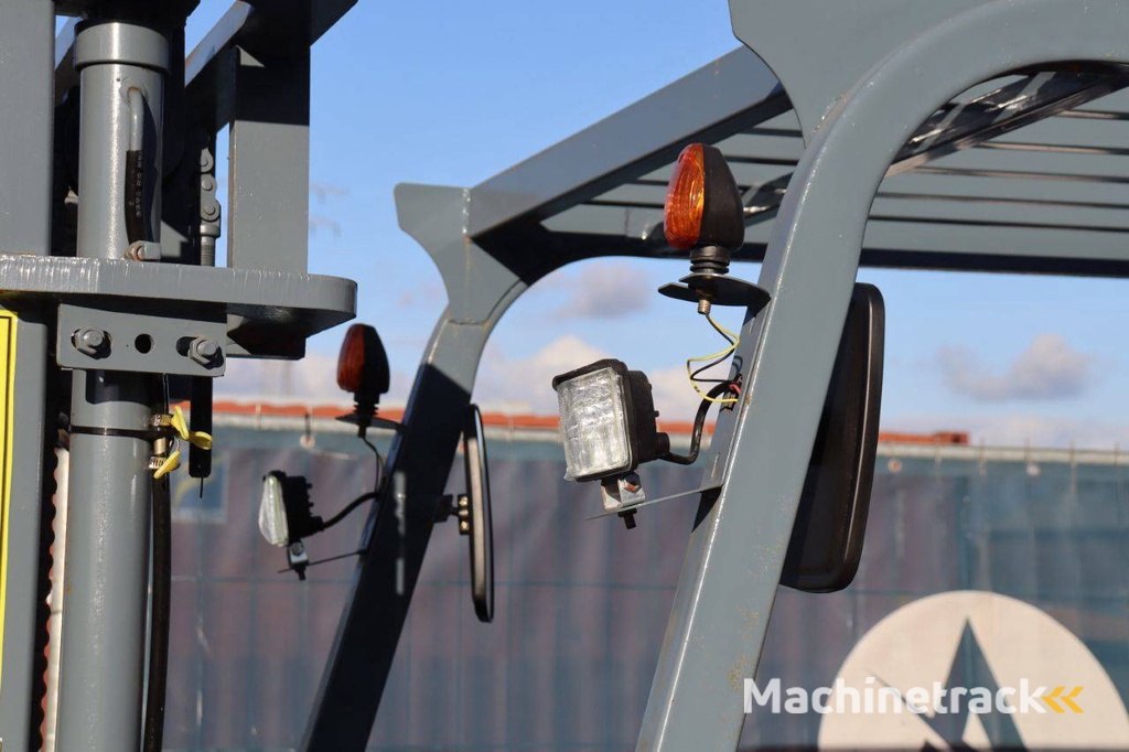 Forklift Freelift CMF20 Electric 2000kg 3.0m 2024