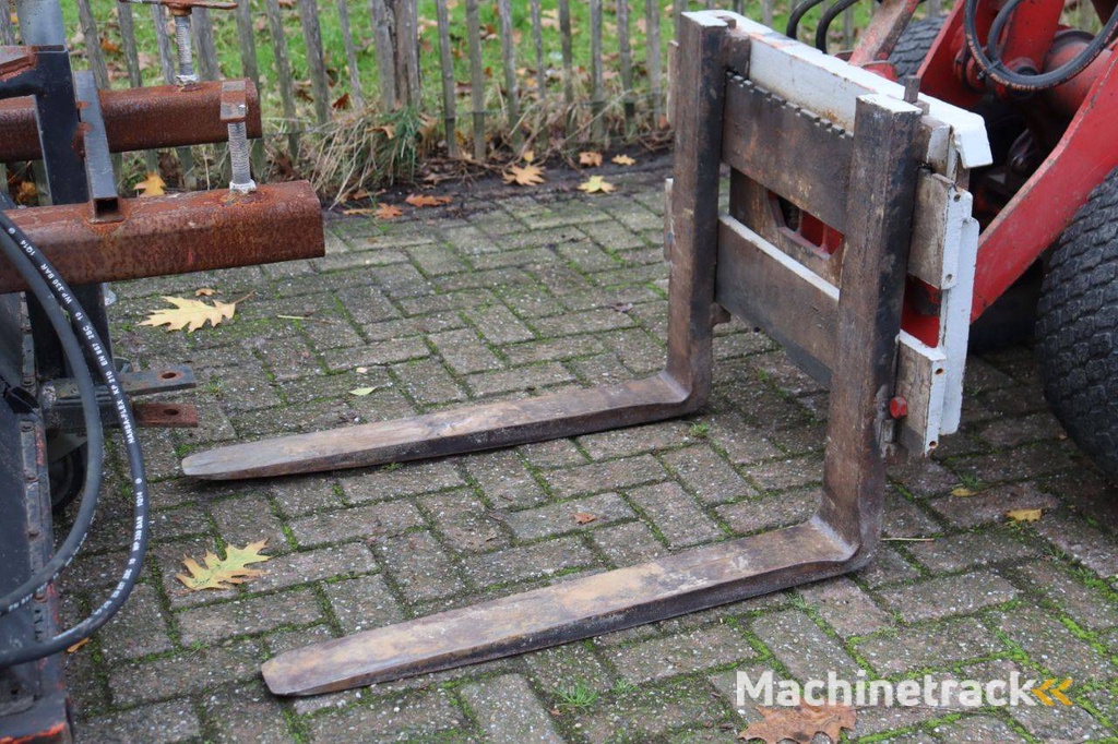 Kniklader Fuchs F853H Diesel 21kW 2004