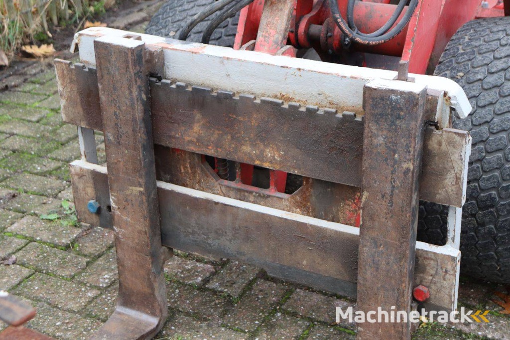 Kniklader Fuchs F853H Diesel 21kW 2004