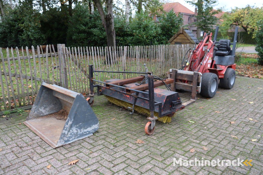 Kniklader Fuchs F853H Diesel 21kW 2004