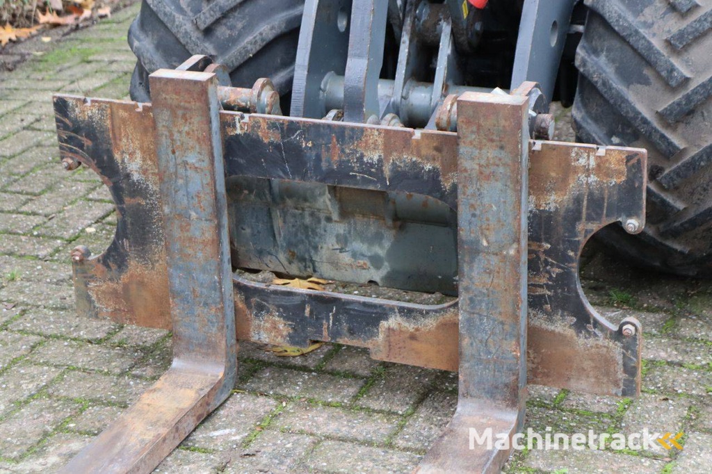 Kniklader Giant V452T Diesel 33kW 2010