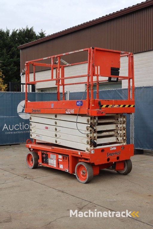 Schaarlift Snorkel S3246 Elektrisch 11.8m 2005
