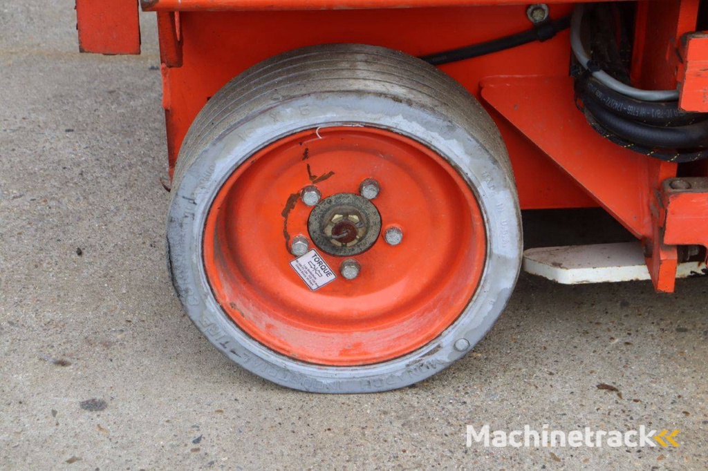 Schaarlift Snorkel S3246 Elektrisch 11.8m 2005