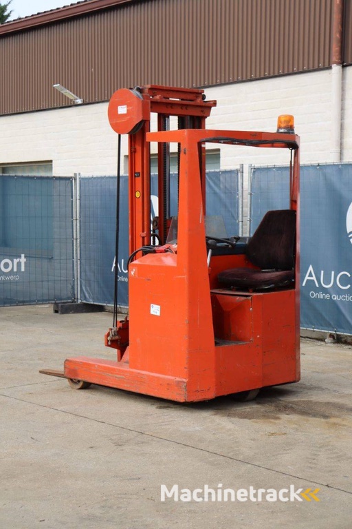 Reach truck BT BTRT 1350/9 Electric 1350kg 5.7m 1979