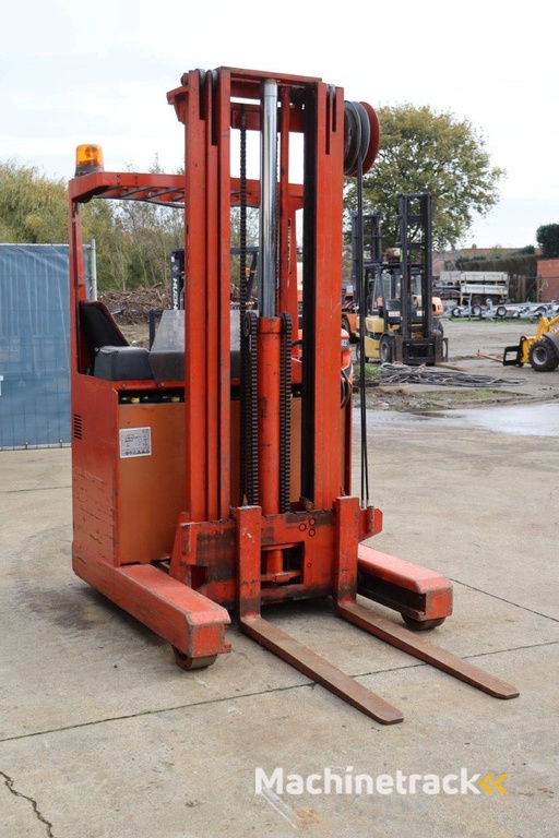 Reach truck BT BTRT 1350/9 Electric 1350kg 5.7m 1979