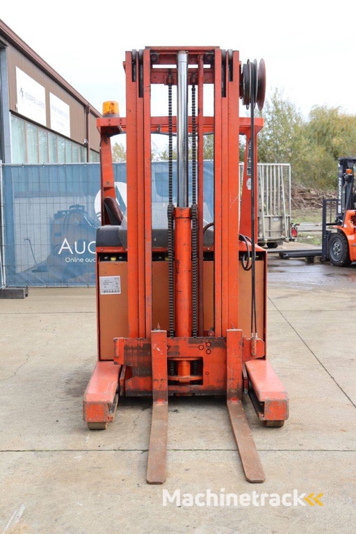 Reach truck BT BTRT 1350/9 Electric 1350kg 5.7m 1979