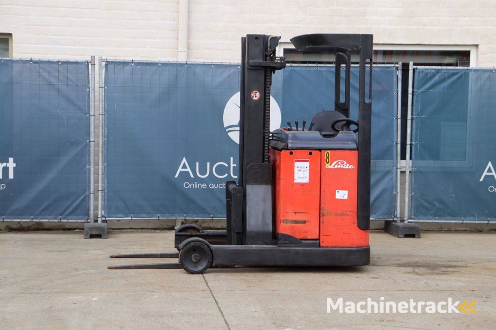 Reach truck Linde R16 Electric 1600kg 4.7m 1997