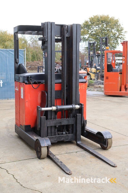 Reach truck Linde R16 Electric 1600kg 4.7m 1997