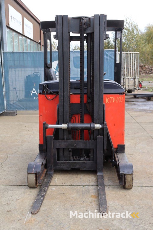 Reach truck Linde R16 Electric 1600kg 4.7m 1997