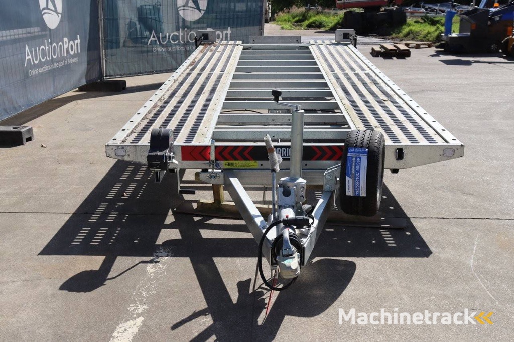 Kantelbare Autotransporter Lorries 2700RT Nieuw