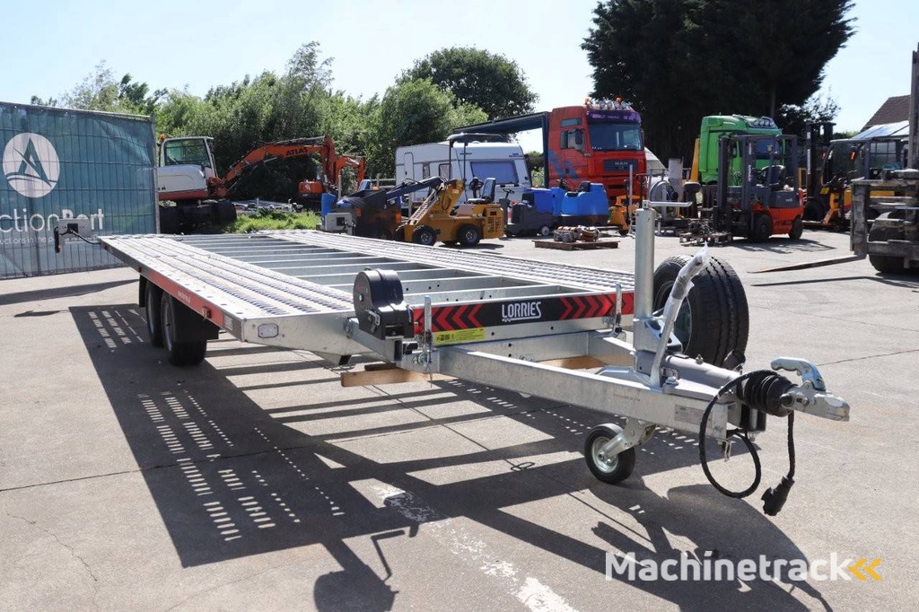 Kippbarer Autotransporter LKW 3000RT Neu