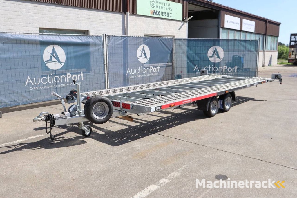 Kippbarer Autotransporter LKW 3000RT Neu