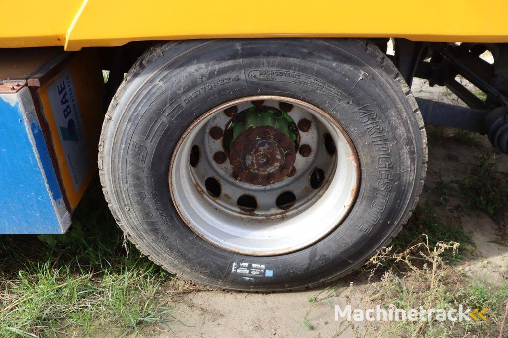 Vrachtwagen Mercedes-Benz Actros 2551 Diesel 2017