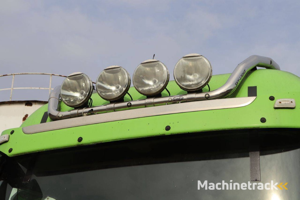 Vrachtwagen Mercedes-Benz Actros 2551 Diesel 2017