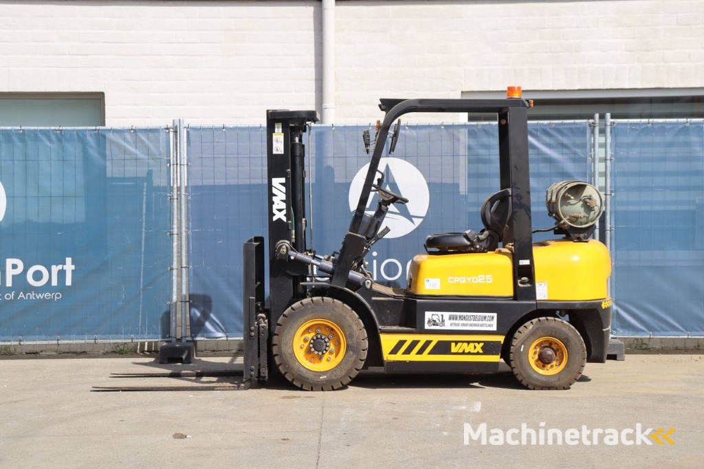 Forklift VMAX CPQYD25 LPG + Petrol 1600kg 4.5m 2017 New