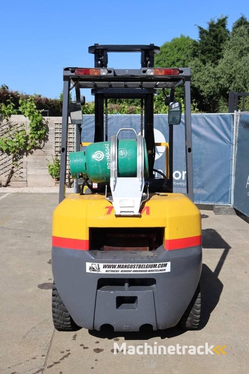 Heftruck TCM FGE25T4 LPG 2500kg 4.0m 2009