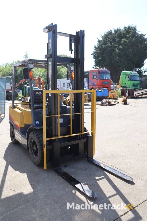 Heftruck TCM FGE25T4 LPG 2500kg 4.0m 2009