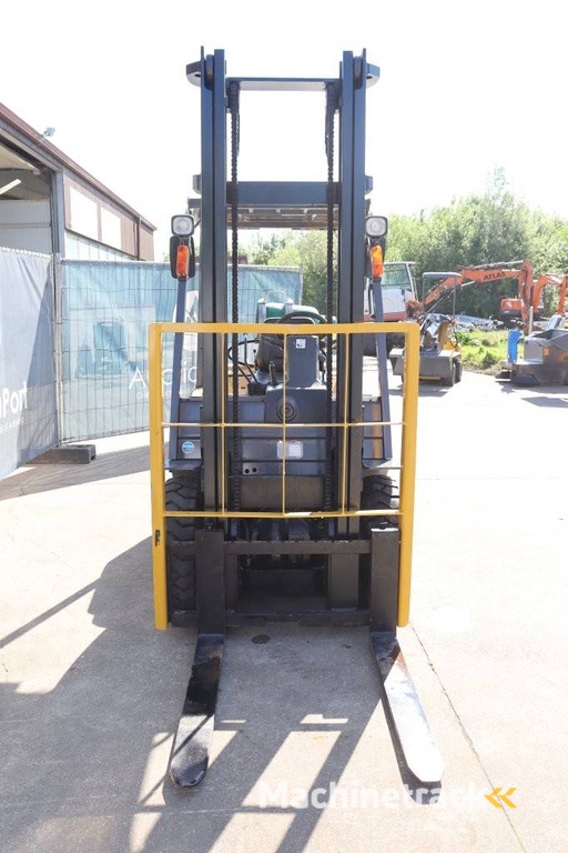 Heftruck TCM FGE25T4 LPG 2500kg 4.0m 2009