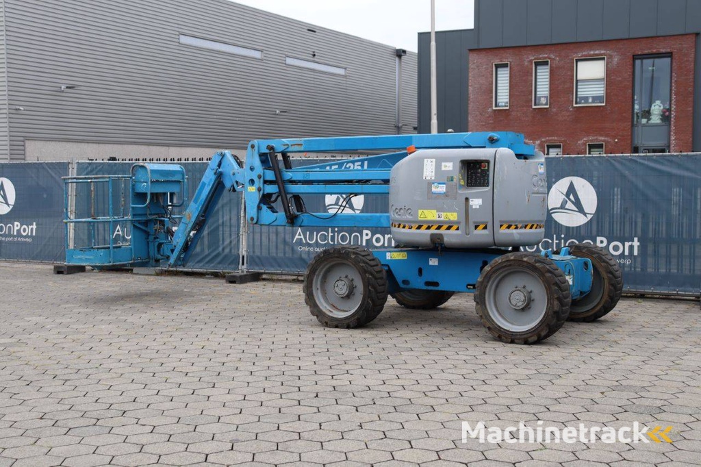 Knikarmhoogwerker Genie Z-45/25J Diesel 15.94m 2012