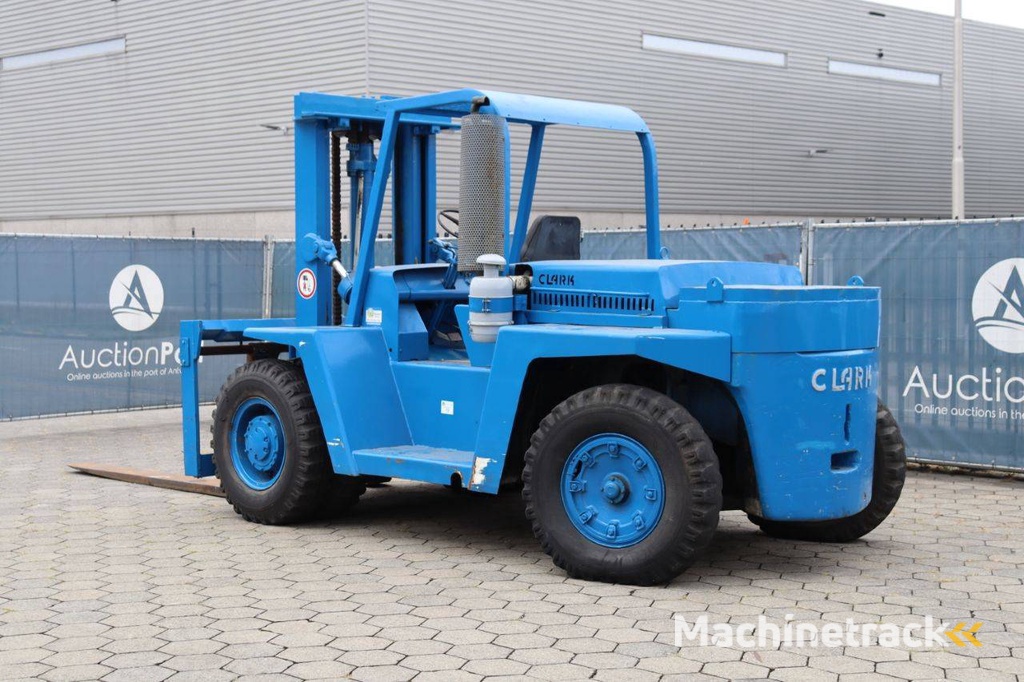Forklift Clark DCY 160 Diesel 7258kg 5.33m
