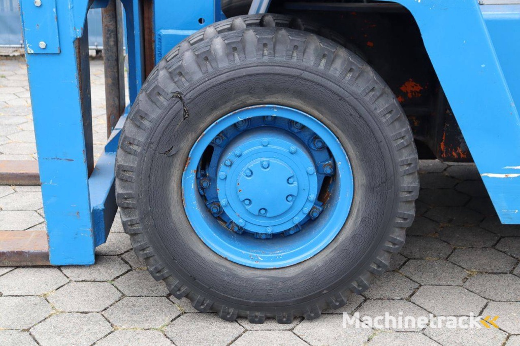 Forklift Clark DCY 160 Diesel 7258kg 5.33m