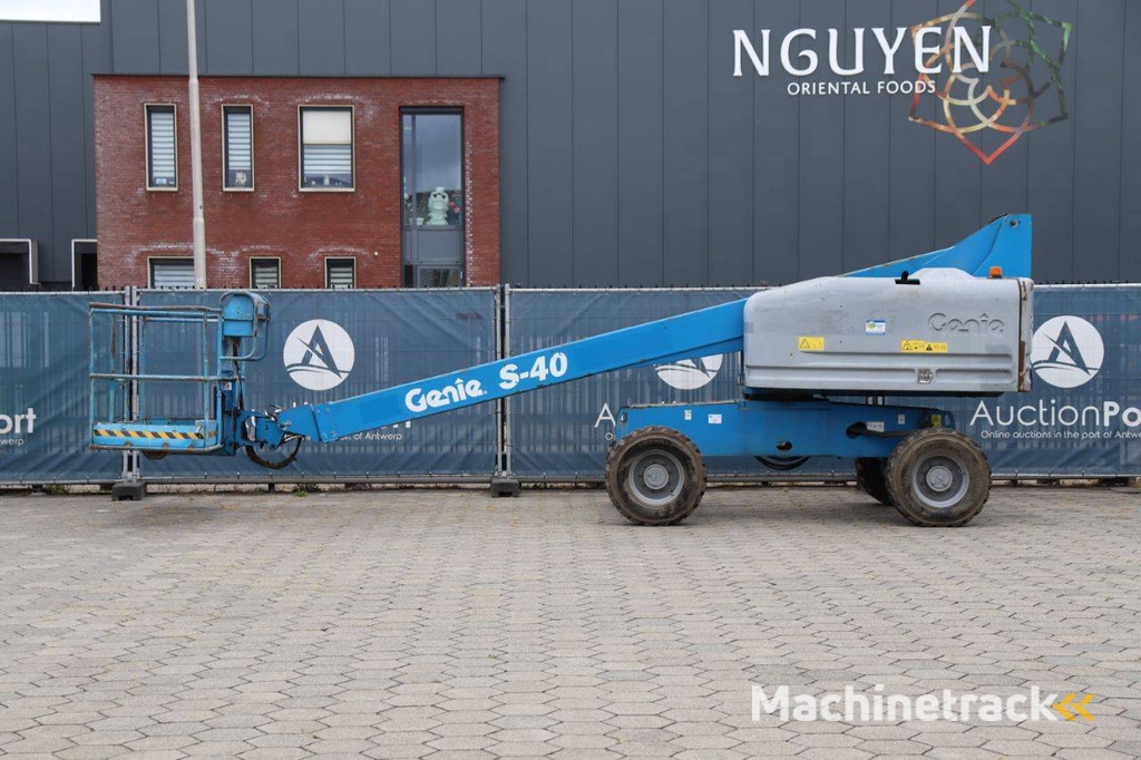 Telescoophoogwerker Genie S-40 Diesel 13.87m 2013