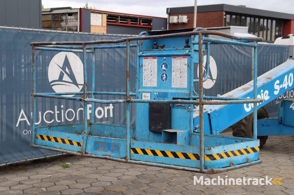 Telescoophoogwerker Genie S-40 Diesel 13.87m 2013