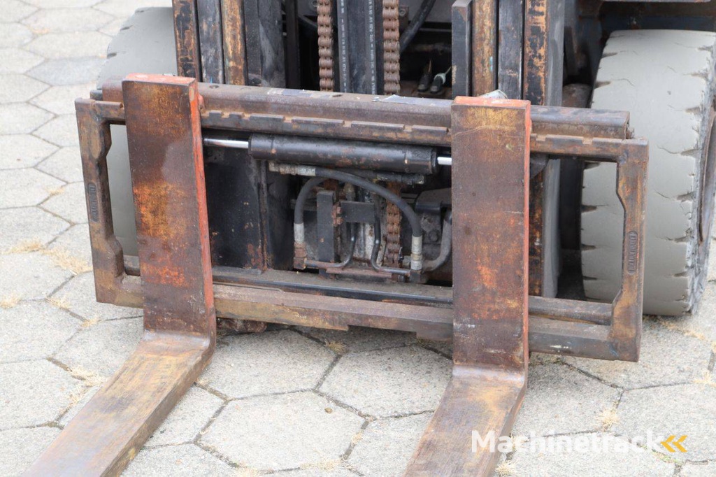 Toyota 25 Elektro-Gabelstapler, 2500 kg, 4,7 m