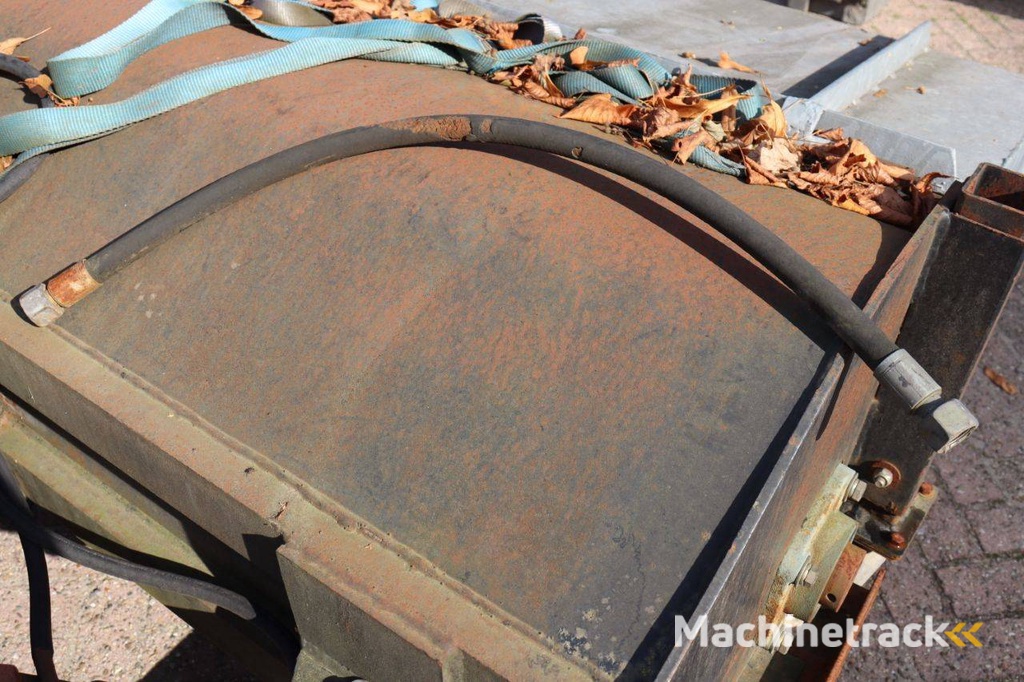 Sweeping brush attachment