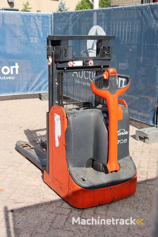 Stacker Linde D08 Electric 1800kg 2015