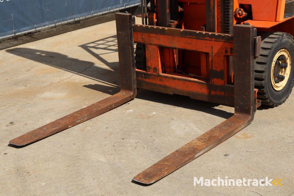 Forklift lugli 305 G LPG 3300kg 5.0m 1991