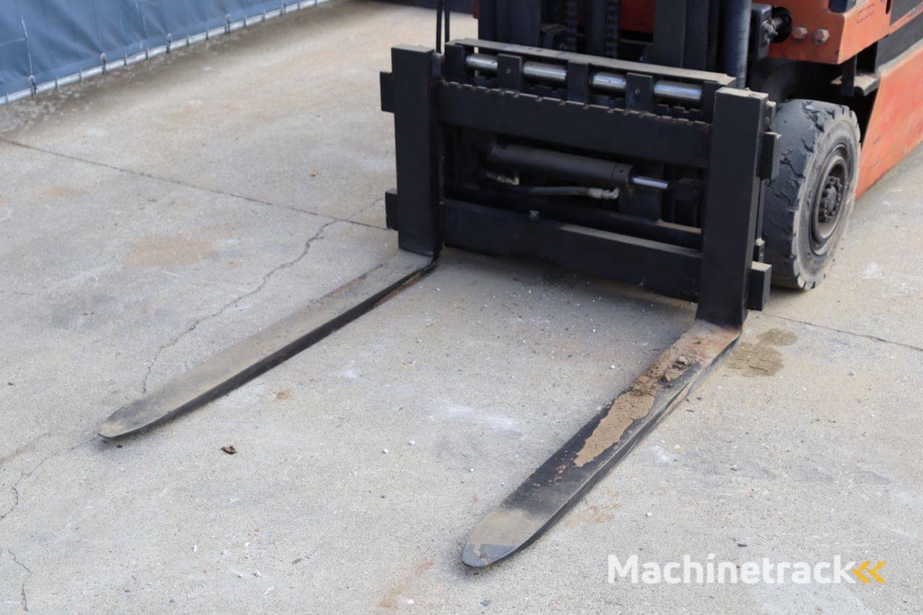 Forklift VMAX EV698.45.77 Electric 1600kg 4.5m 1994