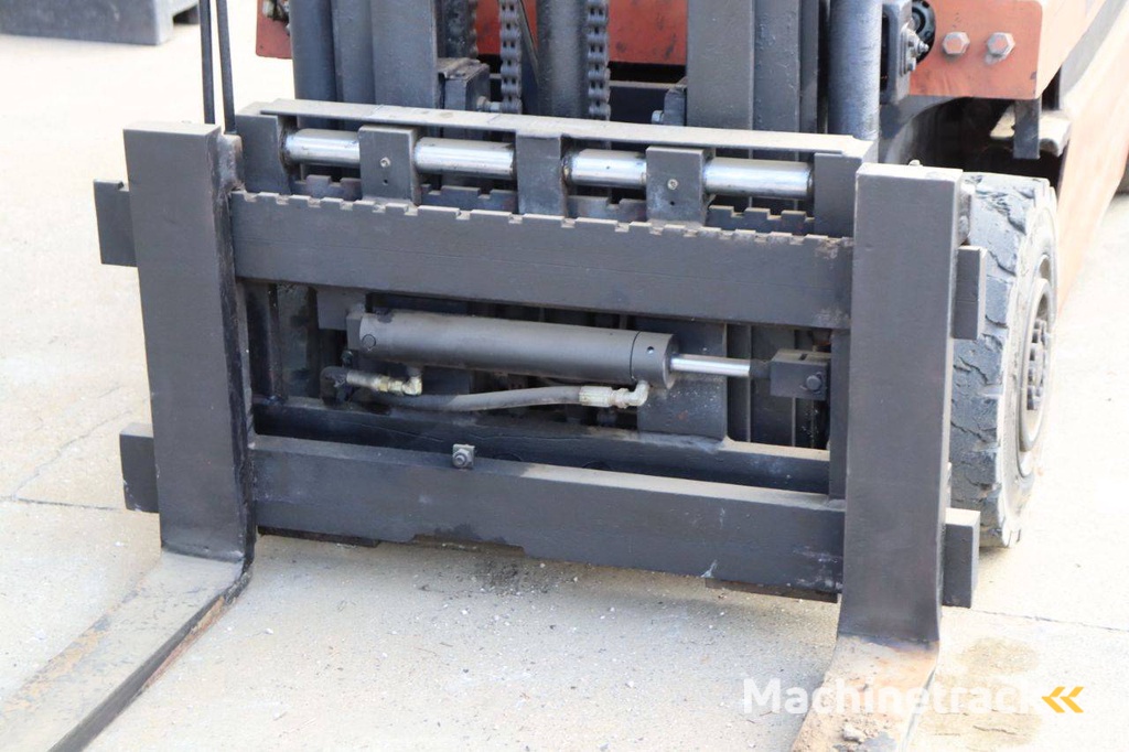 Forklift VMAX EV698.45.77 Electric 1600kg 4.5m 1994