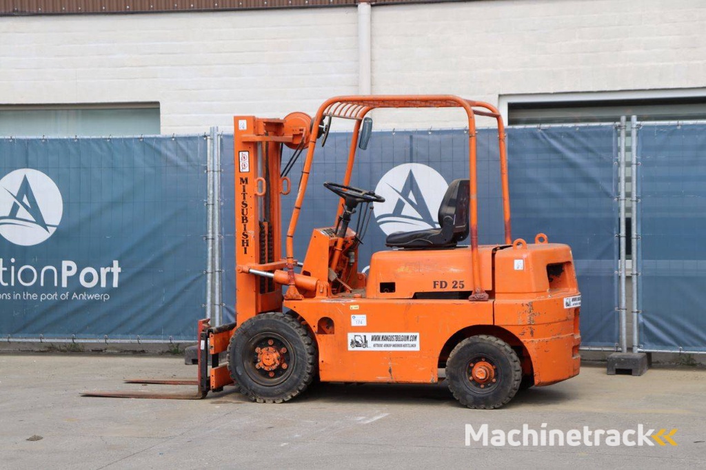 Forklift Mitsubishi FD25 Diesel 2500kg