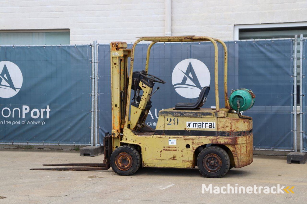 Forklift Matra CHARIOT ELEVATEURN 22665 F1550ZP LPG 1500kg 3.0m 1981