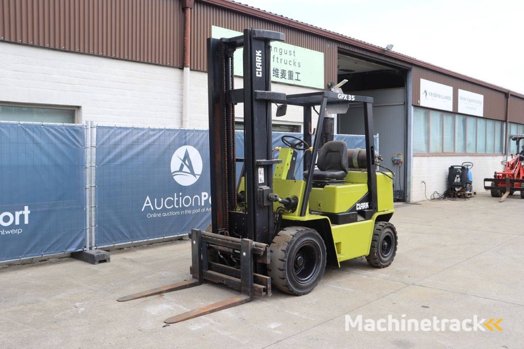 Forklift Clark GPX 35 LPG LPG 3500kg 4.38m
