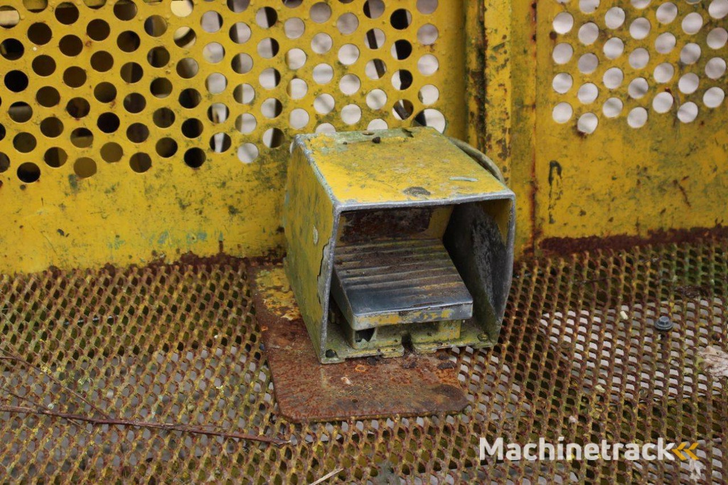 Telescoophoogwerker Aichi SR123/ISF403 Diesel 14m 1999