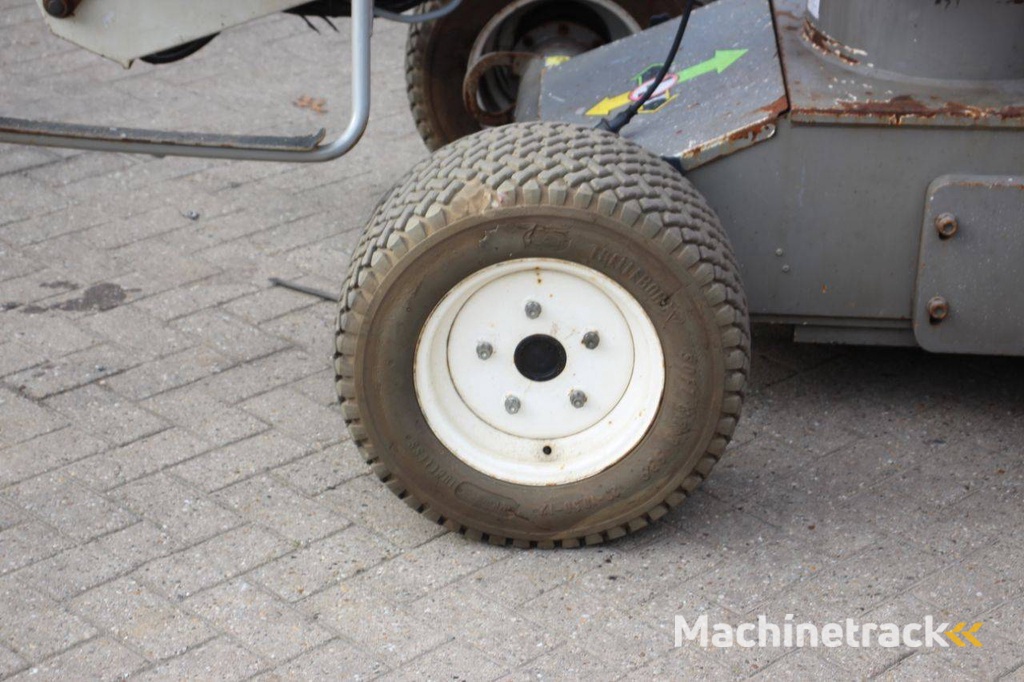 Knikarmhoogwerker Niftylift HR12 Diesel 2015