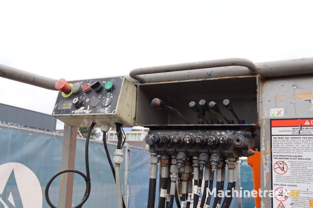 Knikarmhoogwerker Nifty HR12 NE Elektrisch 12.2m 2009