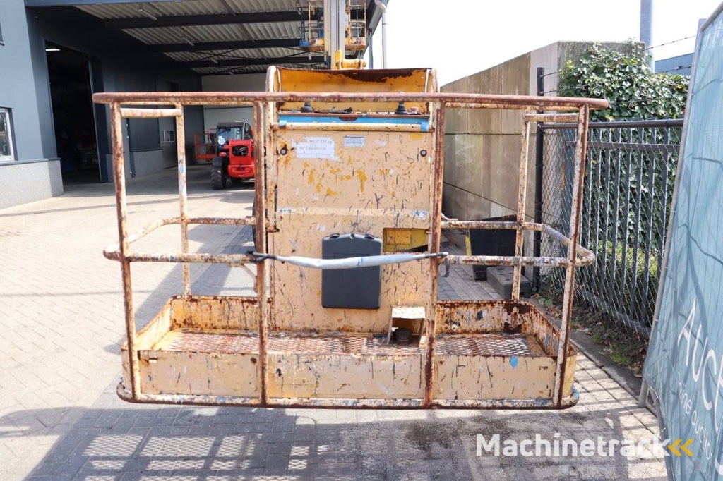 Telescoophoogwerker Genie S-45 Diesel 13.7m 2005