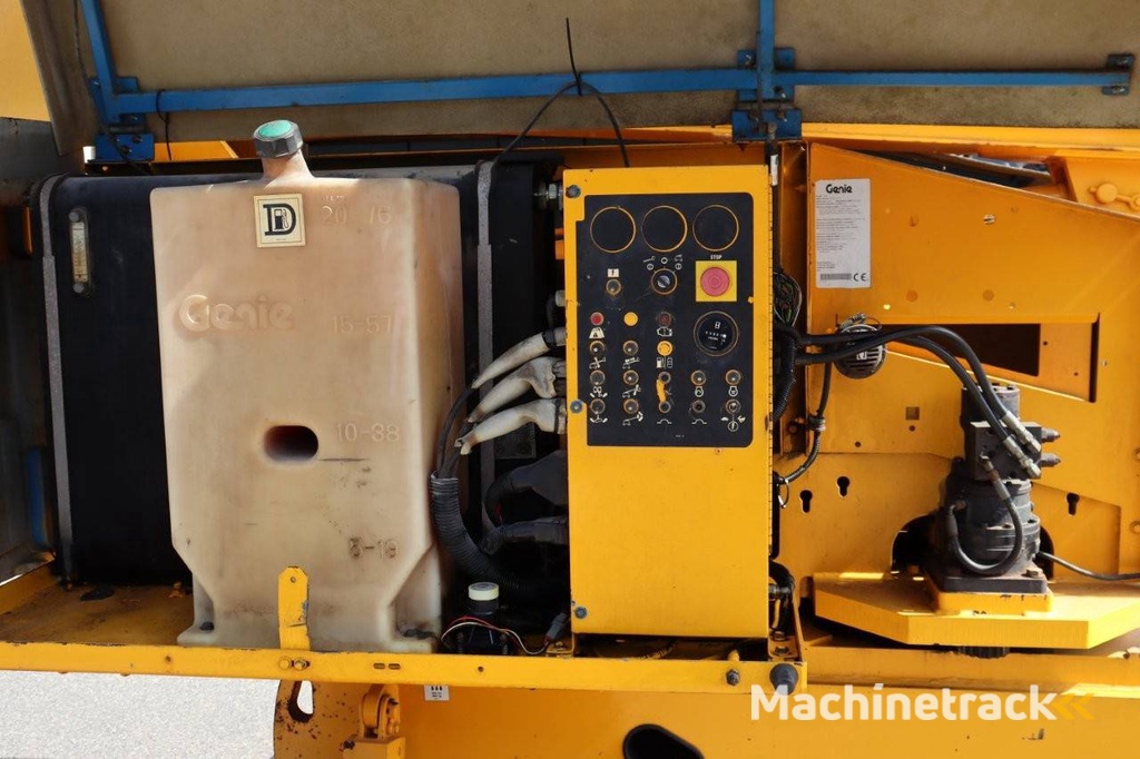 Telescoophoogwerker Genie S-45 Diesel 13.7m 2005