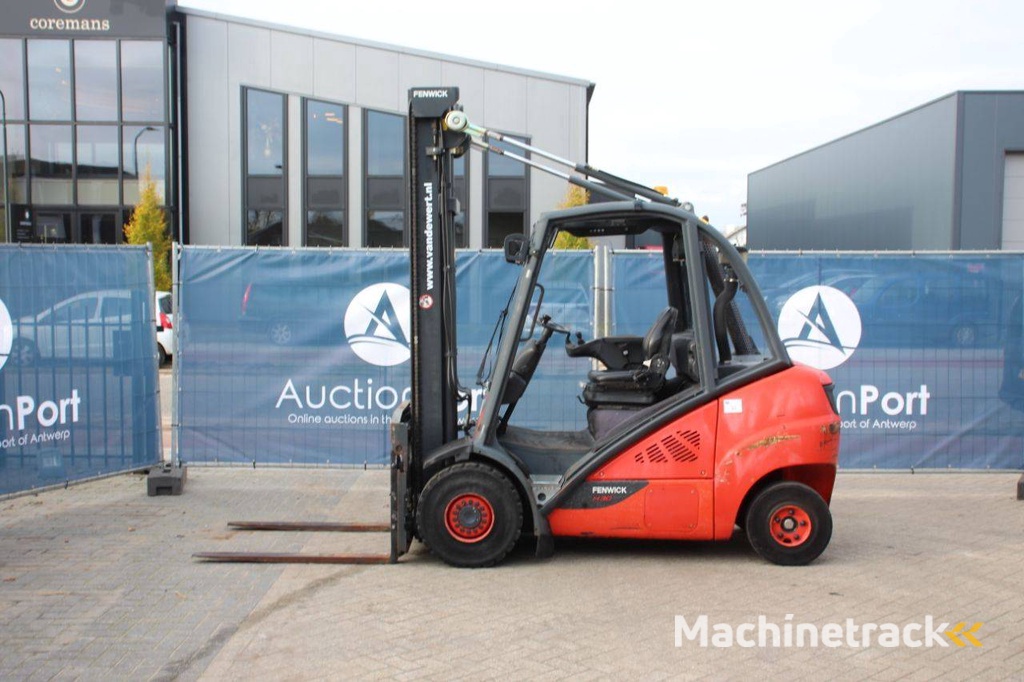 Heftruck Fenwick-Linde H30D-02 Diesel 3000kg 7.0m 2014