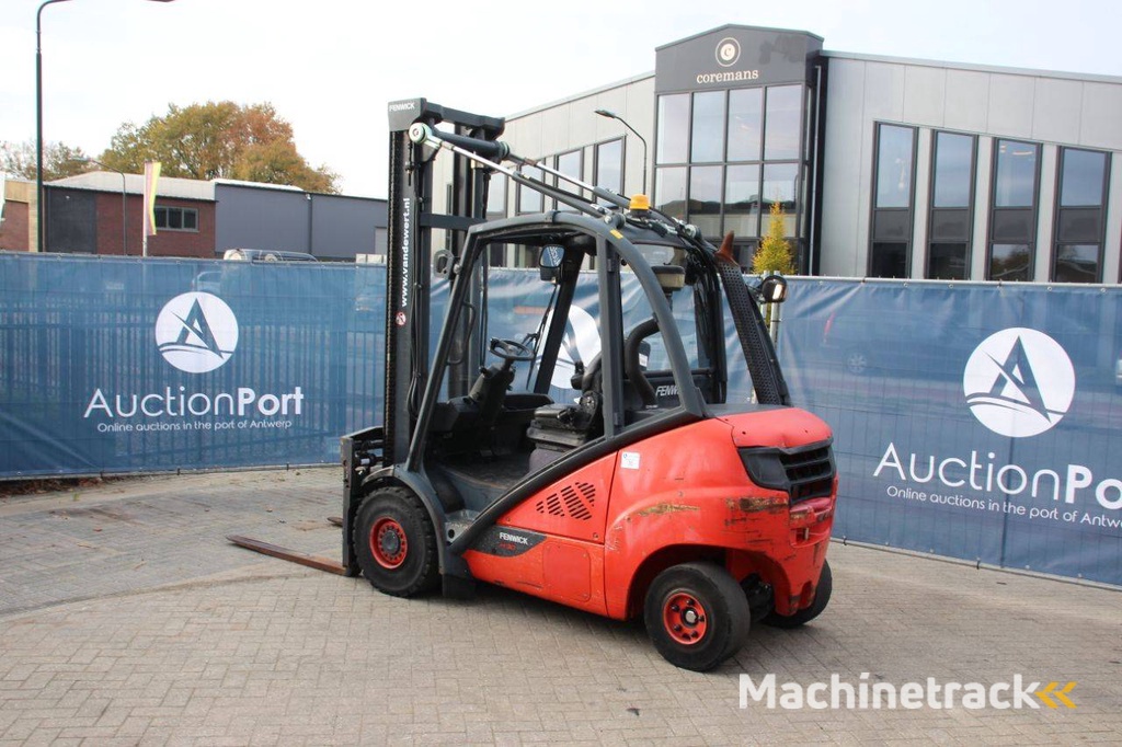 Heftruck Fenwick-Linde H30D-02 Diesel 3000kg 7.0m 2014